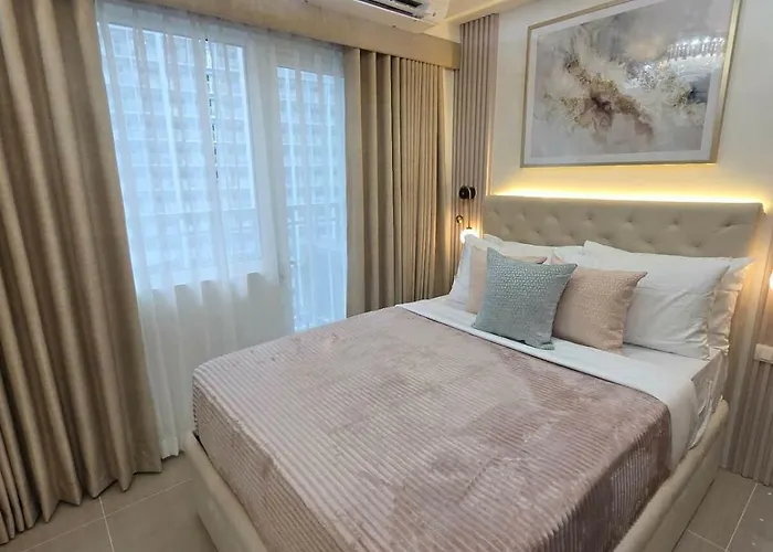 Apartment Royal At Shore Residences Near Sm Moa And Airport