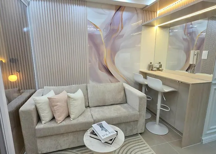 Royal At Shore Residences Near Sm Moa And Airport Manila