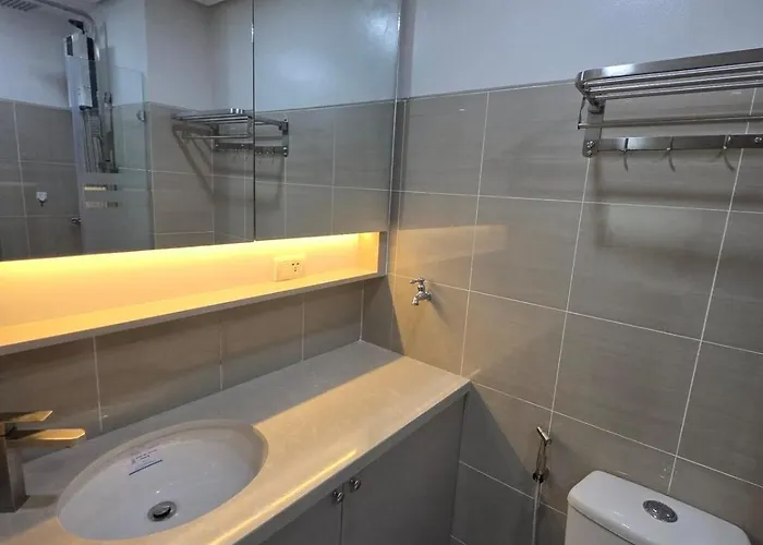 Apartment Royal At Shore Residences Near Sm Moa And Airport *